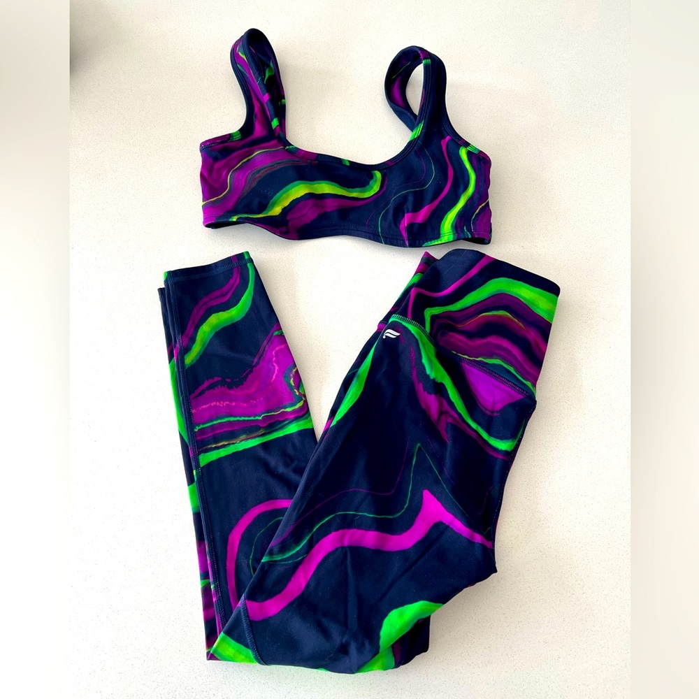 Fabletics Motion 365 Set